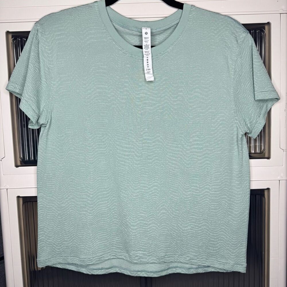 Lululemon Train to Be Seamless Short Sleeve T-Shirt Ripple Wave Silver Blue / De - Picture 5 of 5